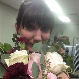 Meet your Posher, Claire